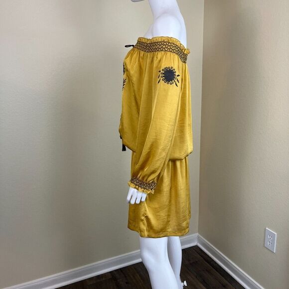 Uncle Frank Women's Size M Yellow Embroidered Satin Pullover Mini Dress Boho - Picture 11 of 14